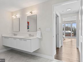 427 E Lancaster Avenue 1202, Wayne PA 19087