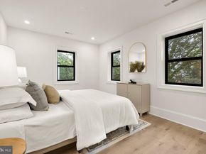 7928 16TH Street NW, Washington DC 20012