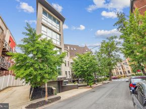 3240 Hiatt Place NW 4, Washington DC 20010