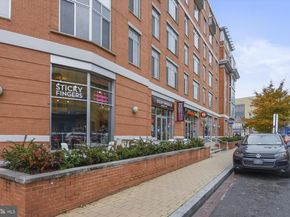 3240 Hiatt Place NW 4, Washington DC 20010