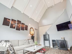 3240 Hiatt Place NW 4, Washington DC 20010