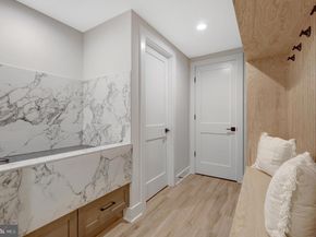 6514 Byrnes Drive, Mclean VA 22101