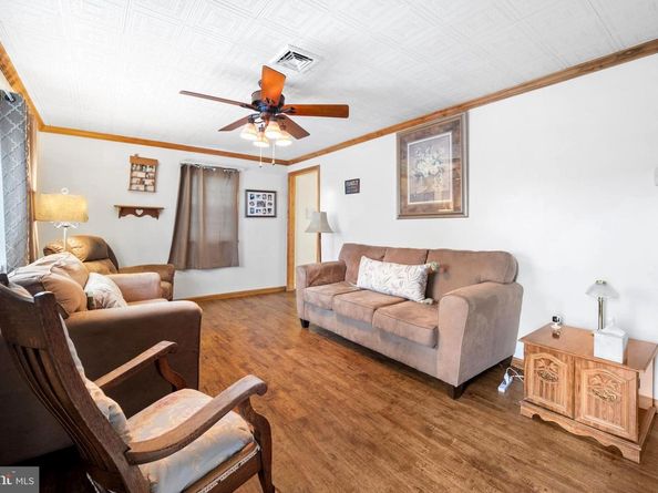 2836 Windsor Drive, Bensalem PA 19020