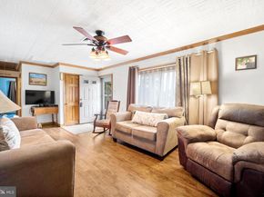 2836 Windsor Drive, Bensalem PA 19020