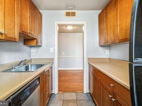 4408 1st Place NE 21, Washington DC 20011