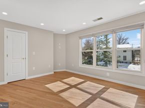 2733 N Lexington Street N, Arlington VA 22207