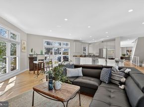 2733 N Lexington Street N, Arlington VA 22207