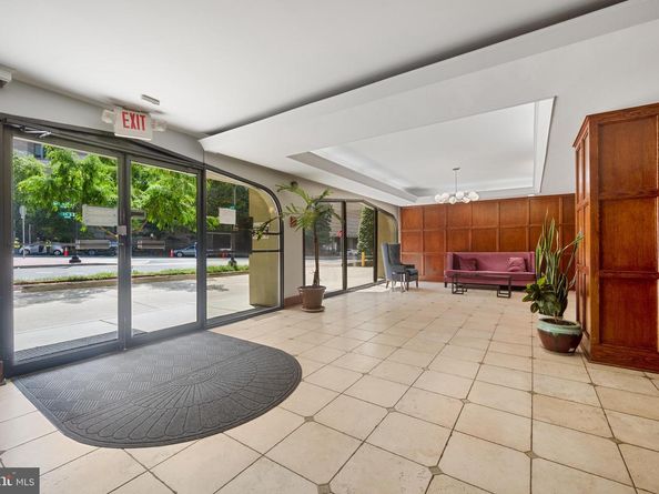 922 24TH Street NW 809, Washington DC 20037