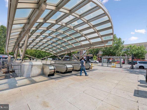 2801 Connecticut Avenue NW 17, Washington DC 20008