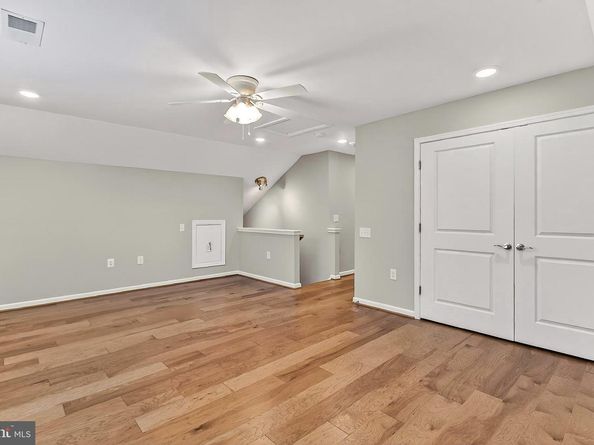 21899 Hawksbill High Circle, Sterling VA 20164