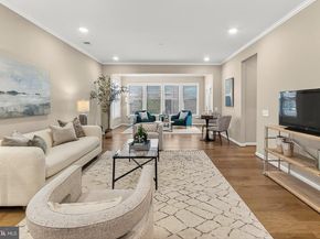 21899 Hawksbill High Circle, Sterling VA 20164