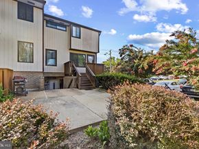 1808 Westwind Way 79, Mclean VA 22102