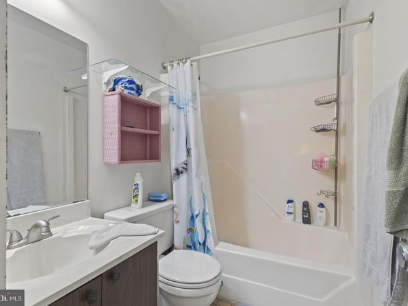 1808 Westwind Way 79, Mclean VA 22102