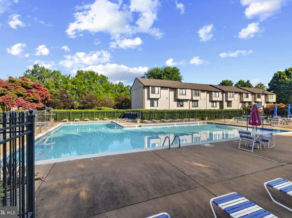 1808 Westwind Way 79, Mclean VA 22102