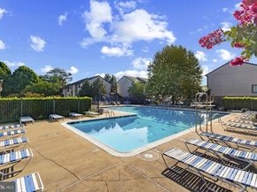 1808 Westwind Way 79, Mclean VA 22102