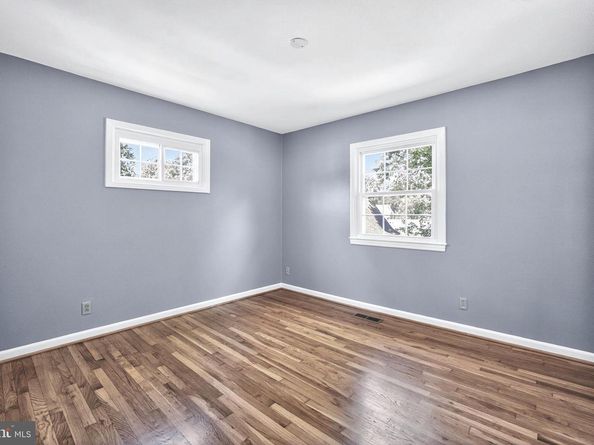 705 S Birch Street, Sterling VA 20164