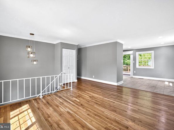 705 S Birch Street, Sterling VA 20164