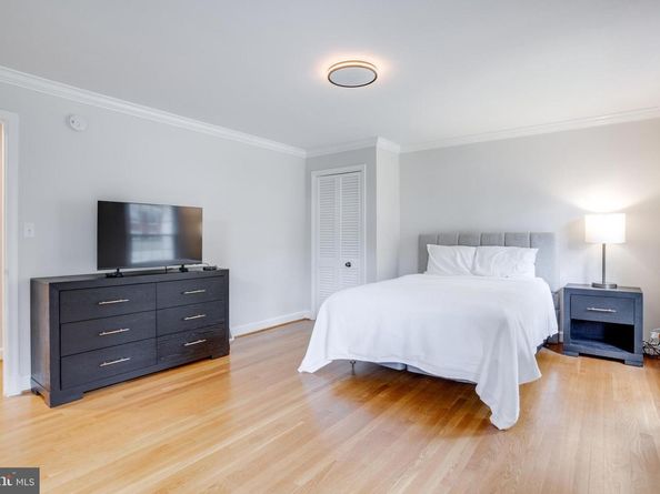5817 Dawes Avenue, Alexandria VA 22311