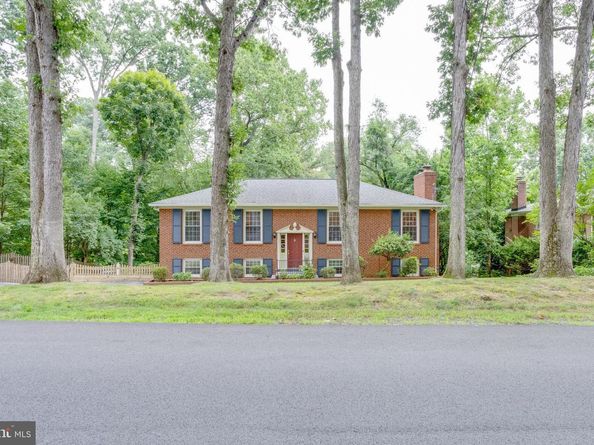 5817 Dawes Avenue, Alexandria VA 22311