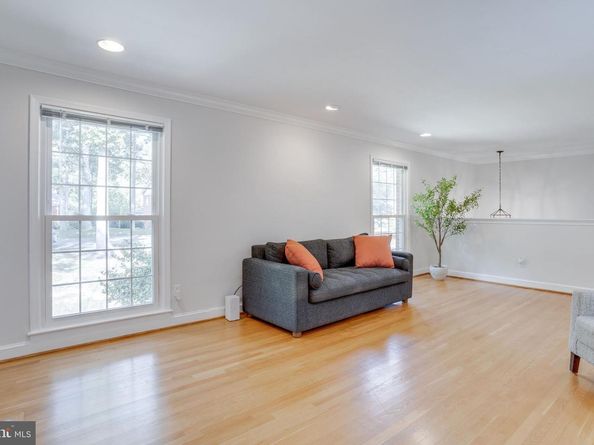 5817 Dawes Avenue, Alexandria VA 22311