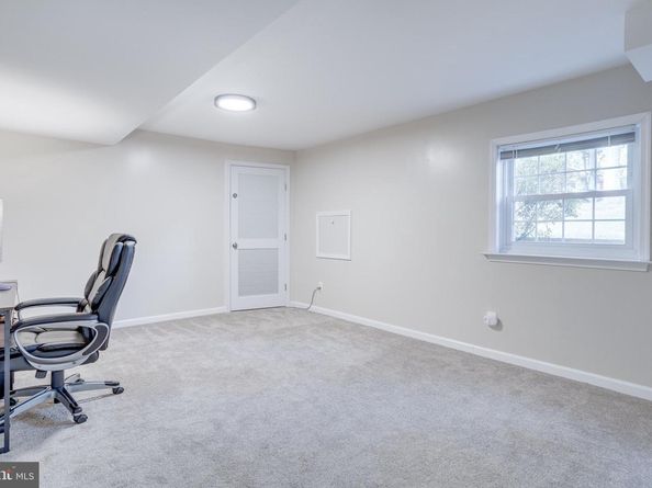 5817 Dawes Avenue, Alexandria VA 22311