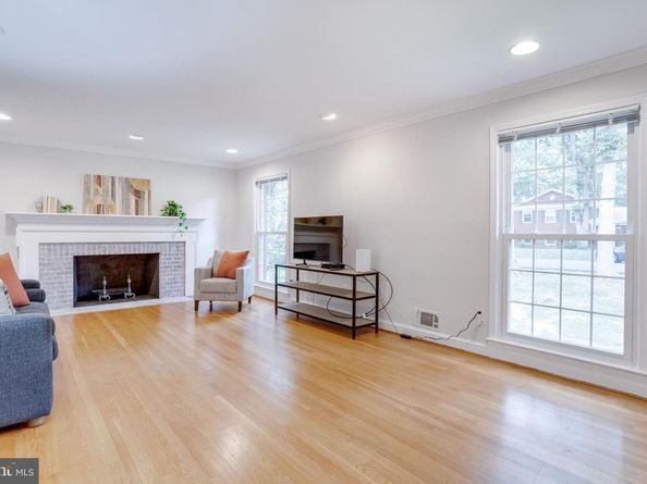 5817 Dawes Avenue, Alexandria VA 22311