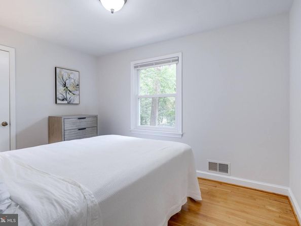 5817 Dawes Avenue, Alexandria VA 22311