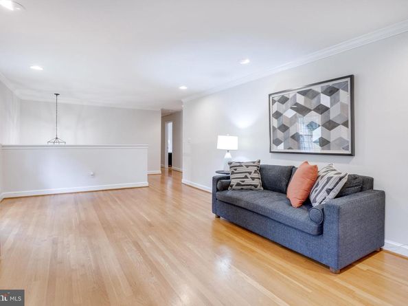 5817 Dawes Avenue, Alexandria VA 22311