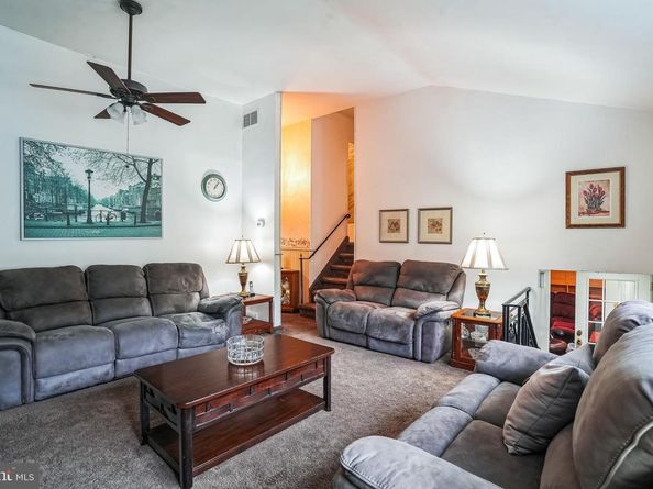 105 Overlook Avenue, Willow Grove PA 19090