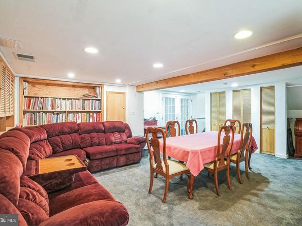 105 Overlook Avenue, Willow Grove PA 19090