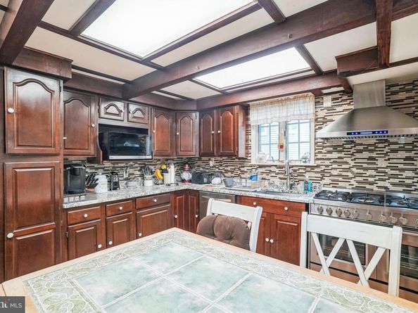 105 Overlook Avenue, Willow Grove PA 19090