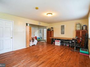 105 Overlook Avenue, Willow Grove PA 19090