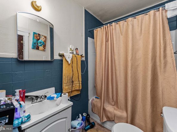 4026 L Street, Philadelphia PA 19124