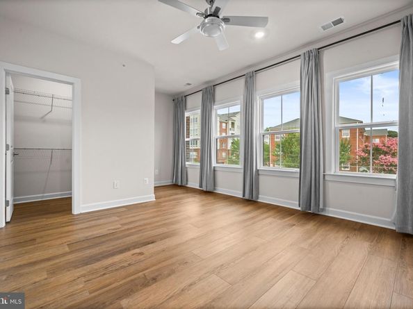 818 S Greenbrier Street, Arlington VA 22204