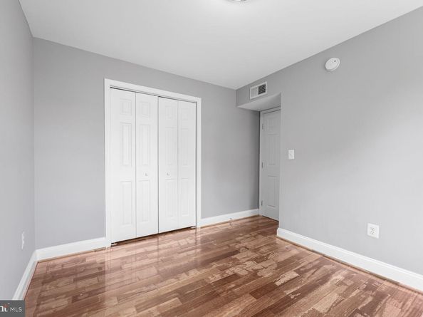 3876 9TH Street SE 301, Washington DC 20032