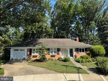 3818 N Ridgeview Road