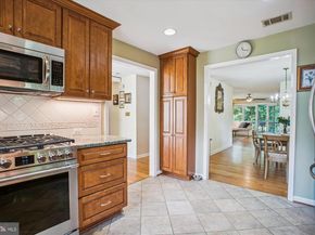 3818 N Ridgeview Road, Arlington VA 22207