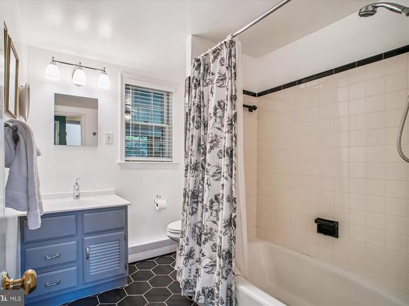 3818 N Ridgeview Road, Arlington VA 22207