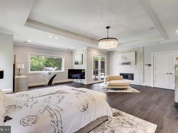 9604 Pembroke Place, Vienna VA 22182