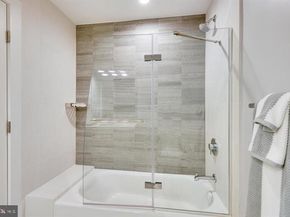 9604 Pembroke Place, Vienna VA 22182