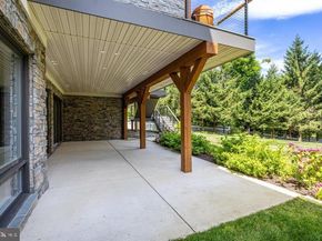 9604 Pembroke Place, Vienna VA 22182
