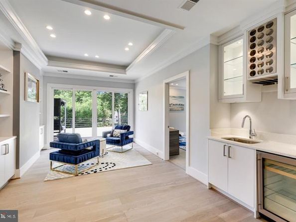 9604 Pembroke Place, Vienna VA 22182
