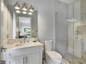 9604 Pembroke Place, Vienna VA 22182