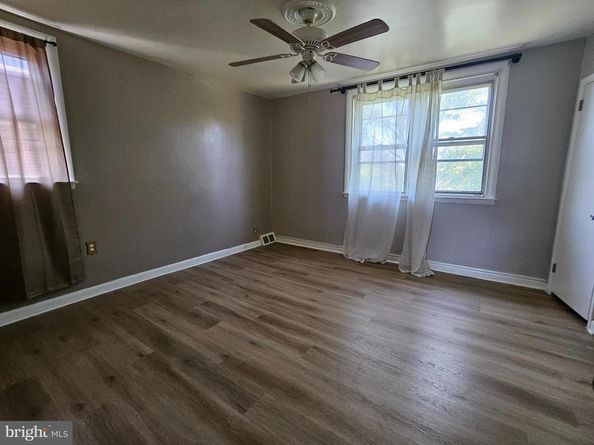 2123 Loney Street, Philadelphia PA 19152
