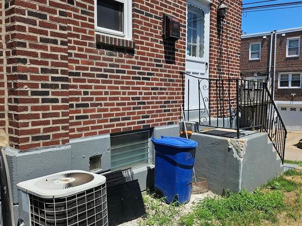 2123 Loney Street, Philadelphia PA 19152