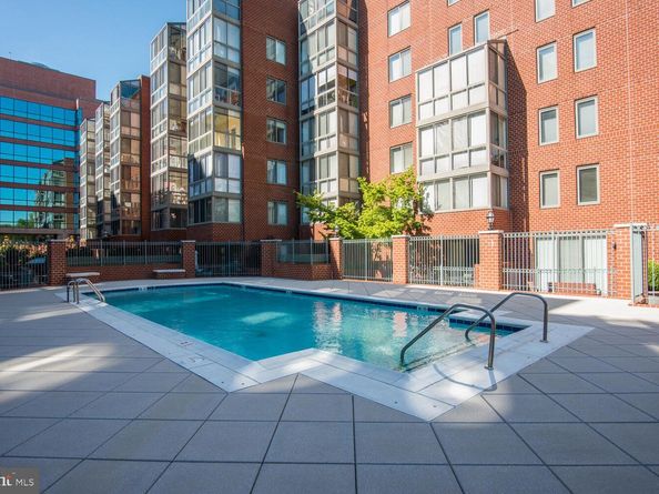 1050 N Taylor Street 1201, Arlington VA 22201