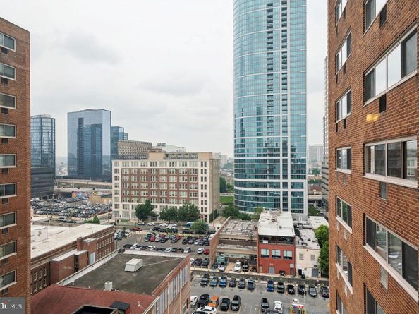 2101 Chestnut Street 1426, Philadelphia PA 19103