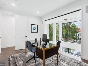 304 K Street NE 2PH, Washington DC 20002