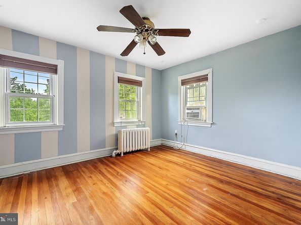 135 Simpson Road, Ardmore PA 19003