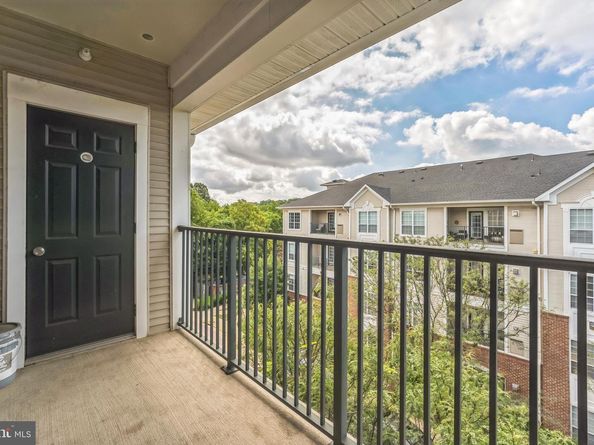 4854 Eisenhower Avenue 456, Alexandria VA 22304